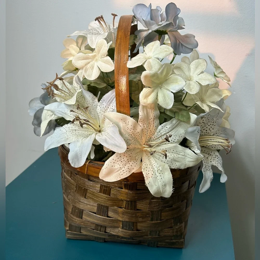 Artificial flower basket / faux floral arrangement